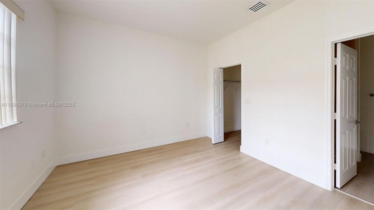 374 NE 27th Ave, Unit 201, Homestead, FL 33033 Photo