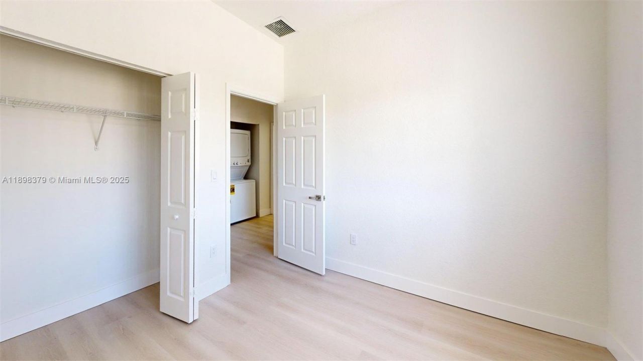 374 NE 27th Ave, Unit 201, Homestead, FL 33033 Photo