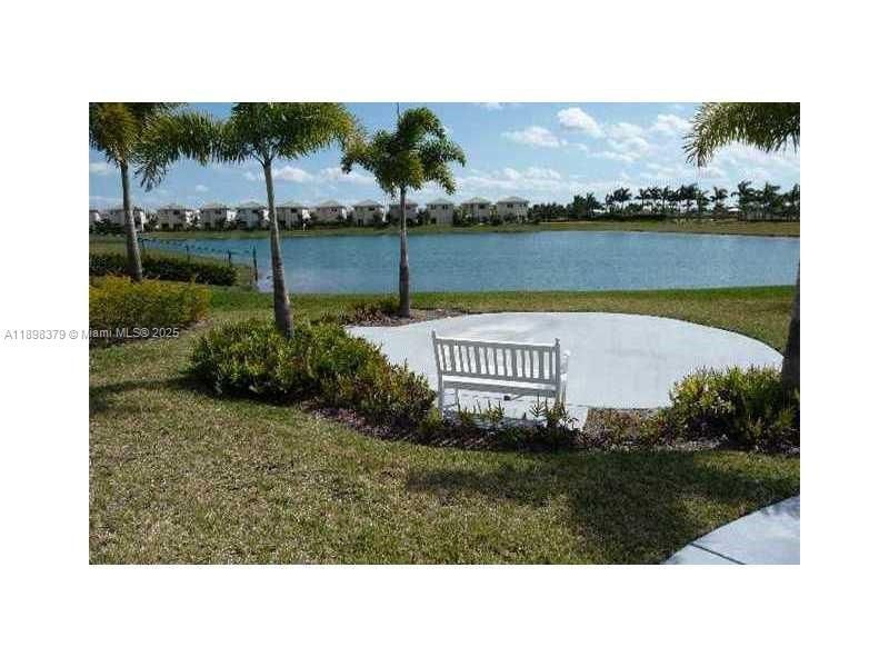 374 NE 27th Ave, Unit 201, Homestead, FL 33033 Photo