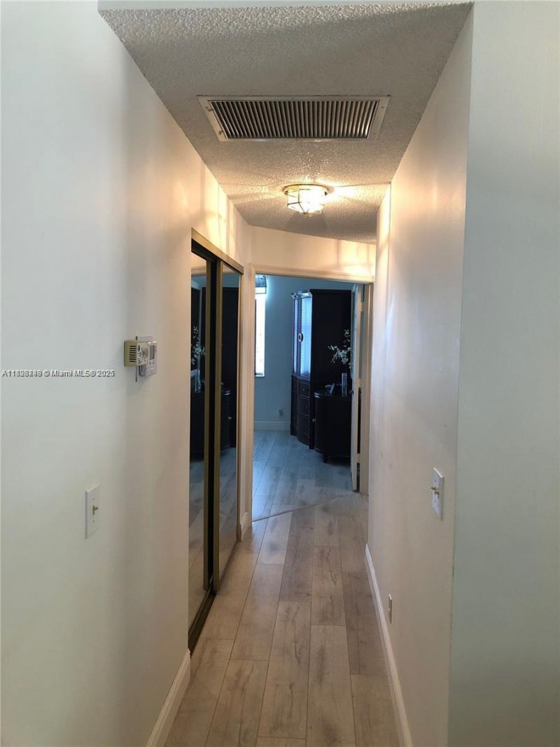 5800 Coach House Cir, Unit E, Boca Raton, FL 33486 Photo