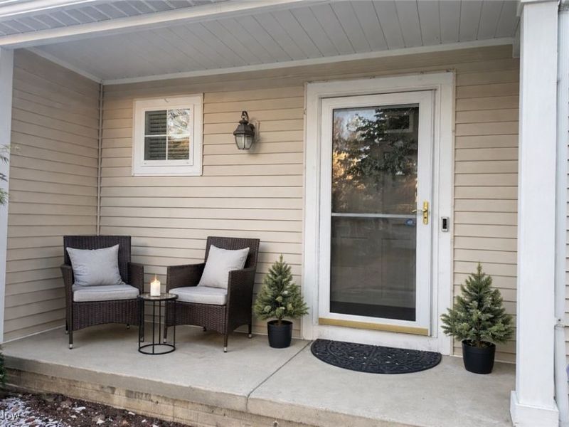 1481 Timber Trail, Hudson, OH 44236 Photo 2