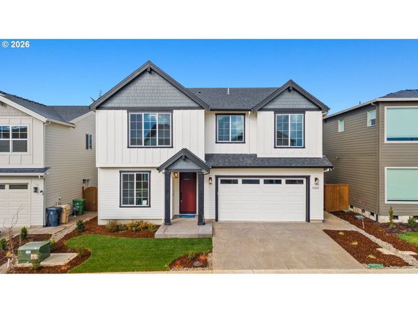 9325 SW Salinan ST, Tualatin, OR 97062