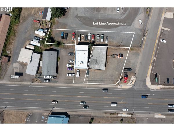 2324 MAIN ST, Sweet Home, OR 97386