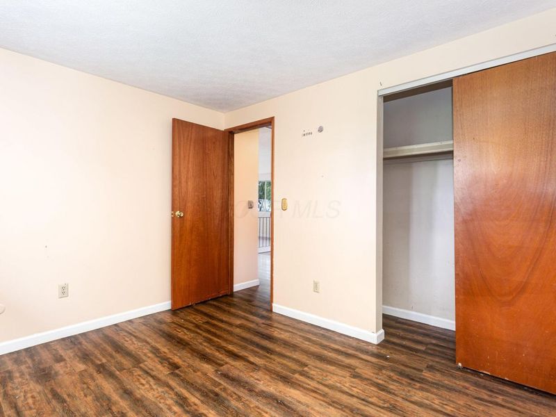 1687 Brookfield Square S, Columbus, OH 43229 Photo 13