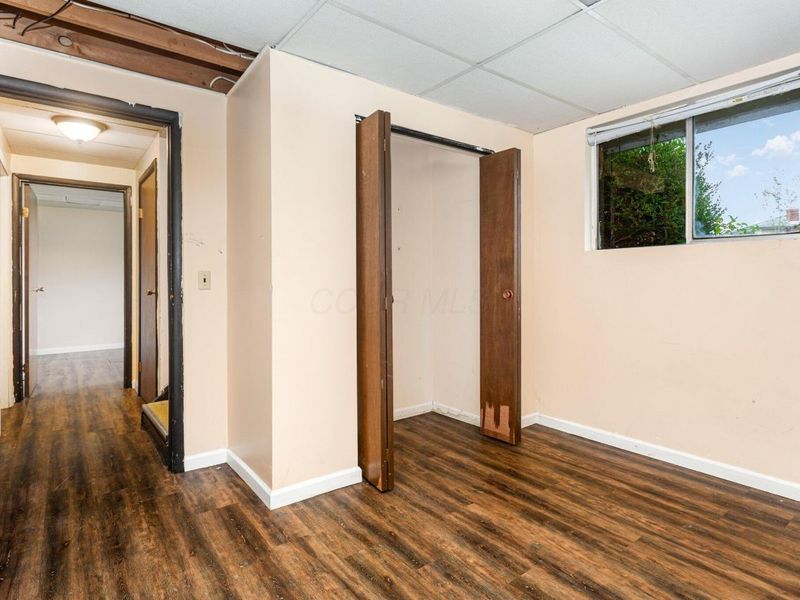 1687 Brookfield Square S, Columbus, OH 43229 Photo 18
