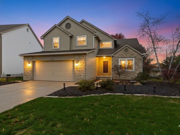 1955 Royal Oak Drive, Lewis Center, OH 43035