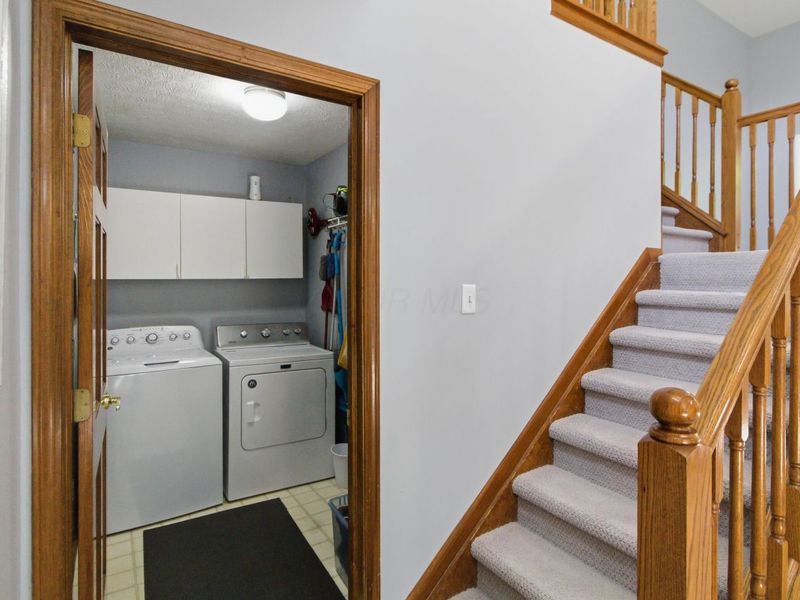 1955 Royal Oak Drive, Lewis Center, OH 43035 Photo 4