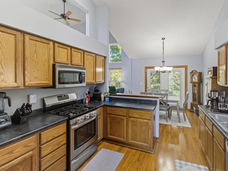 1955 Royal Oak Drive, Lewis Center, OH 43035 Photo 7