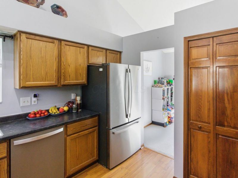 1955 Royal Oak Drive, Lewis Center, OH 43035 Photo 9