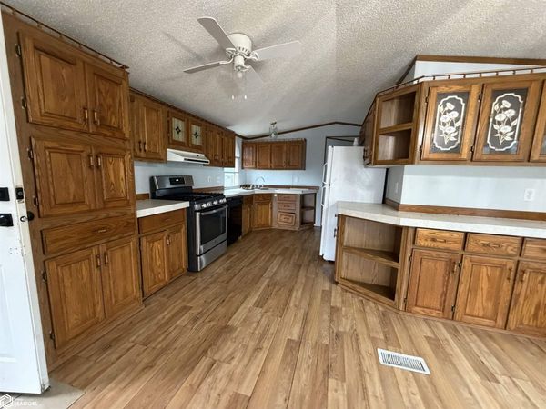 60 W Rock Creek Street W, Kellogg, IA 50135