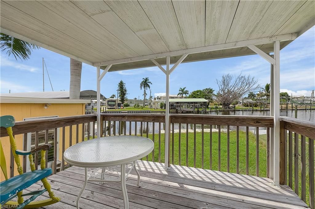 3851 Coconut Dr, Saint James City, FL 33956 Photo