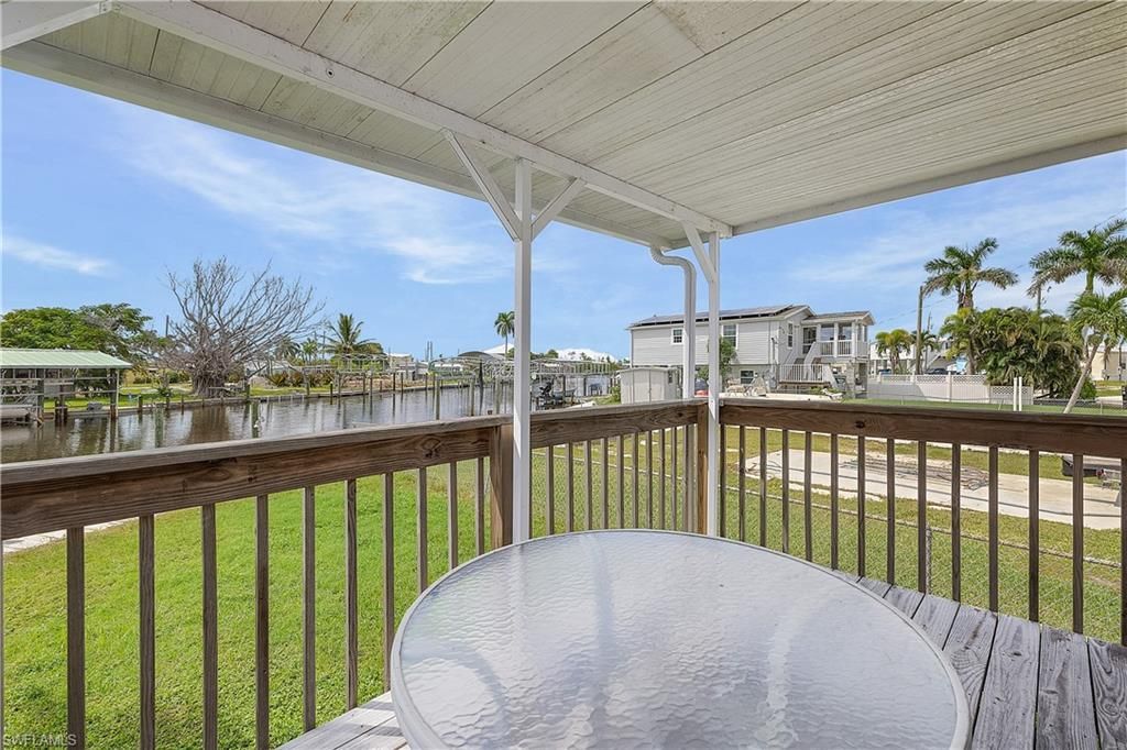 3851 Coconut Dr, Saint James City, FL 33956 Photo