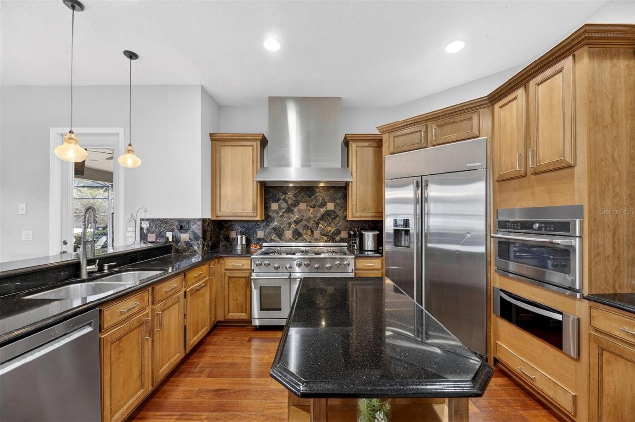 107 Falling Water Drive, Brandon, FL 33511 Photo