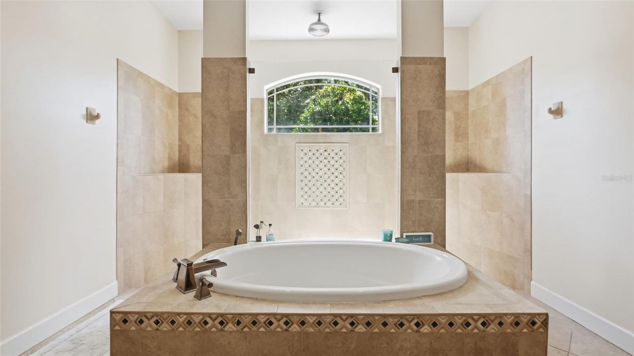 107 Falling Water Drive, Brandon, FL 33511 Photo