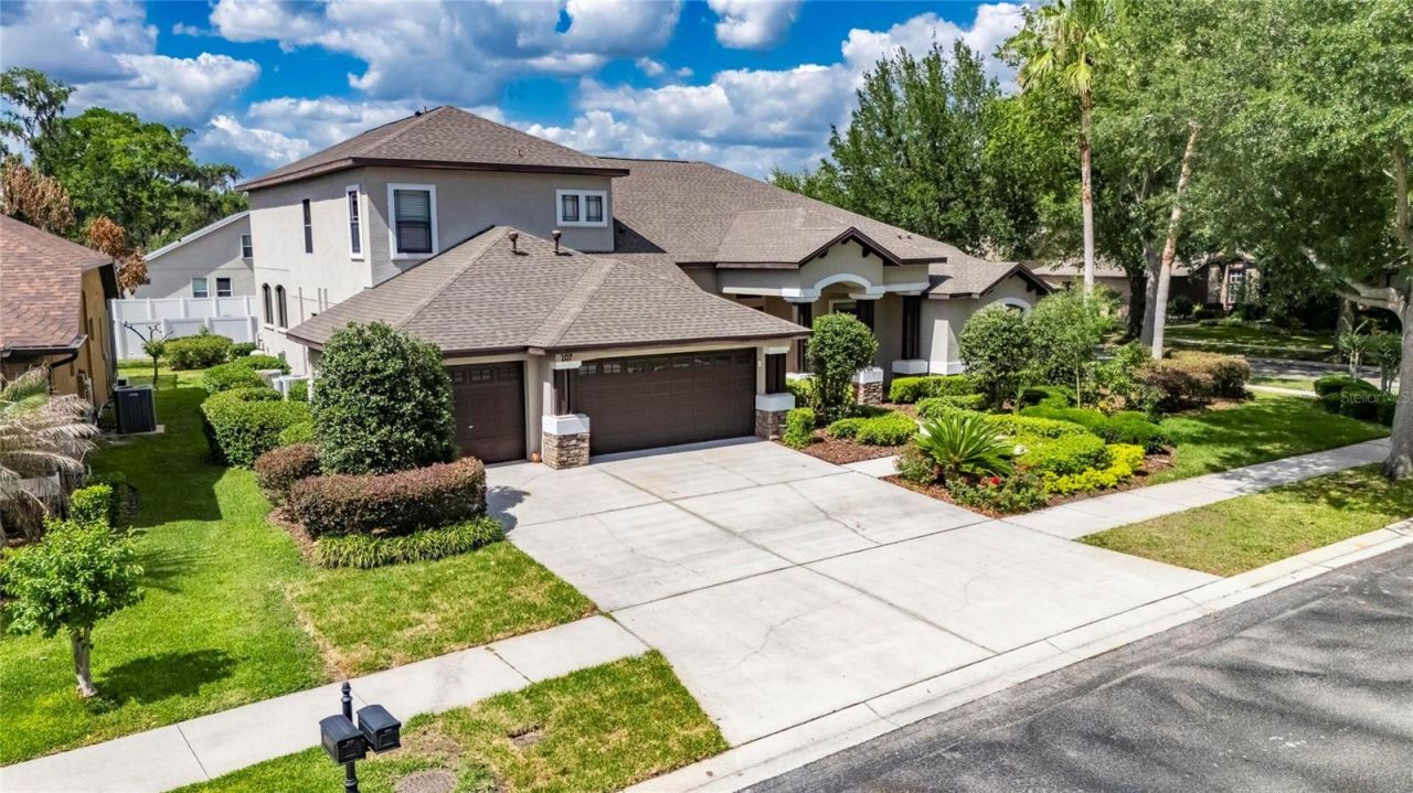 107 Falling Water Drive, Brandon, FL 33511 Photo