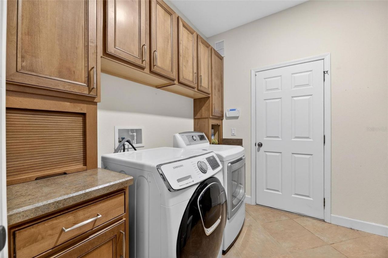 107 Falling Water Drive, Brandon, FL 33511 Photo