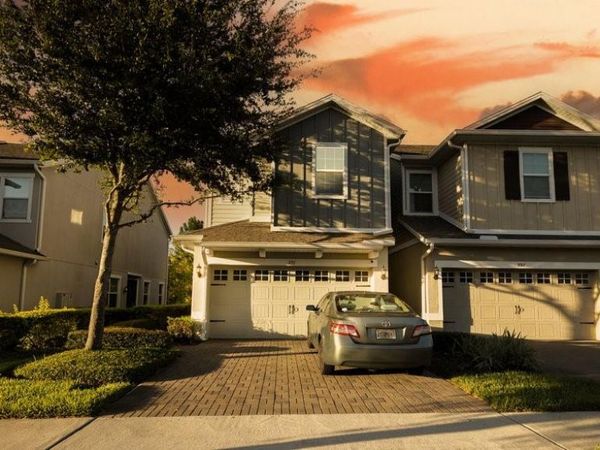 991 E 10TH STREET, APOPKA, FL 32703