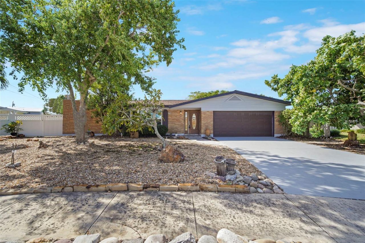 1645 Westport Road, Merritt Island, FL 32952 Main Photo