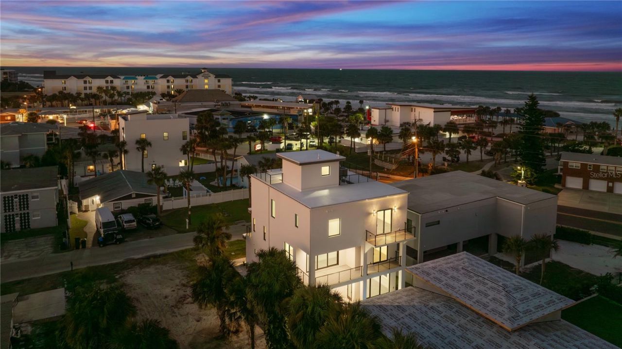 427 Columbus Avenue, New Smyrna Beach, FL 32169 Photo