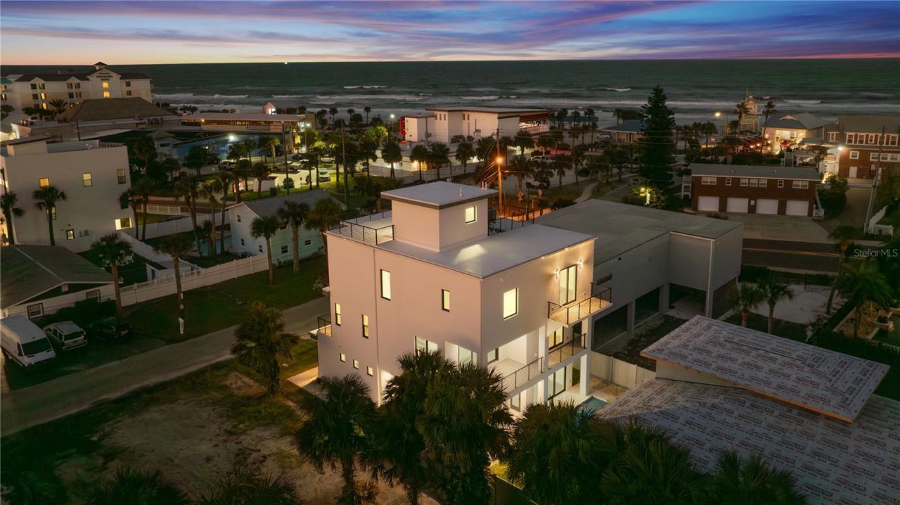 427 Columbus Avenue, New Smyrna Beach, FL 32169 Photo