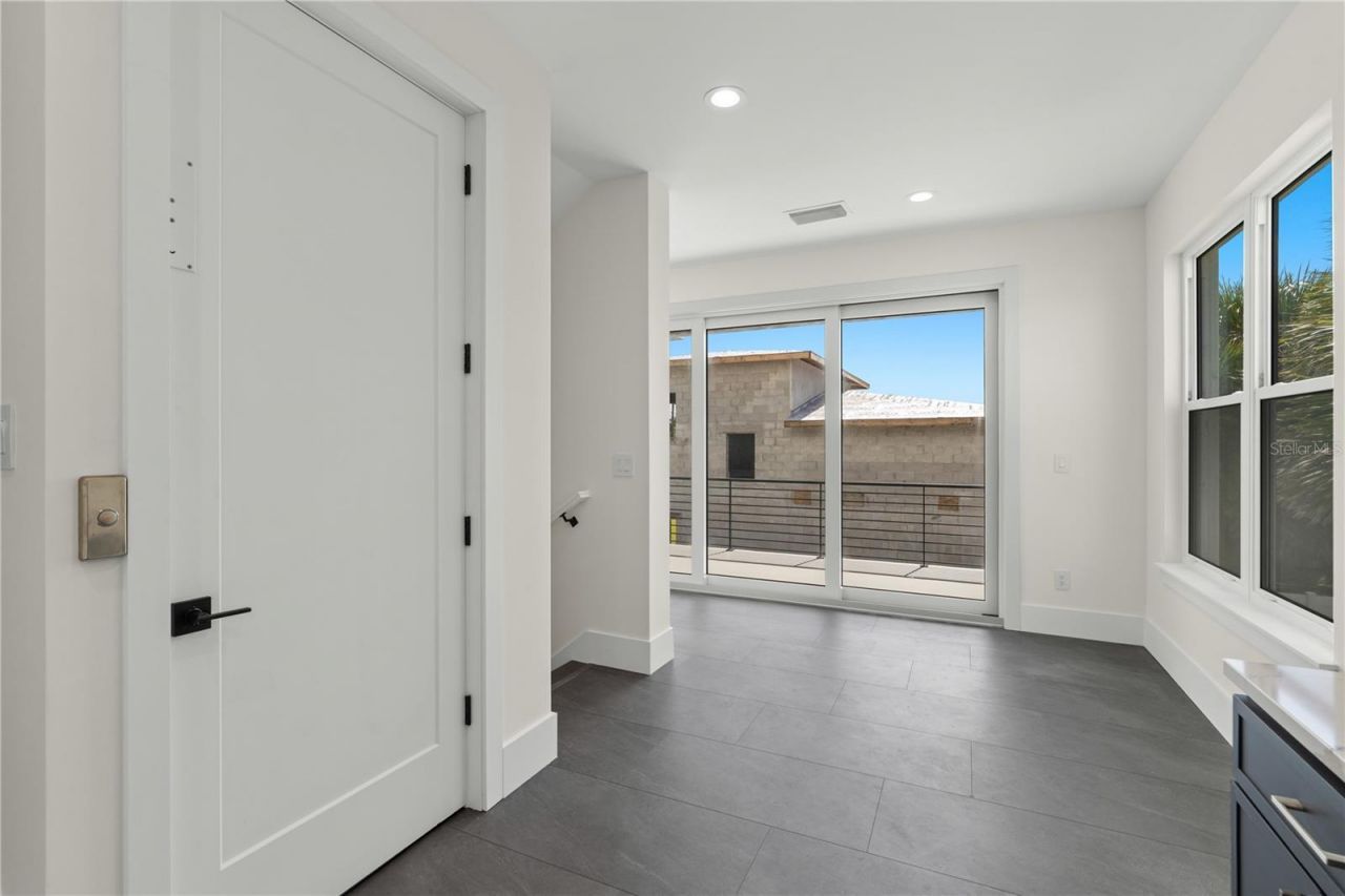 427 Columbus Avenue, New Smyrna Beach, FL 32169 Photo