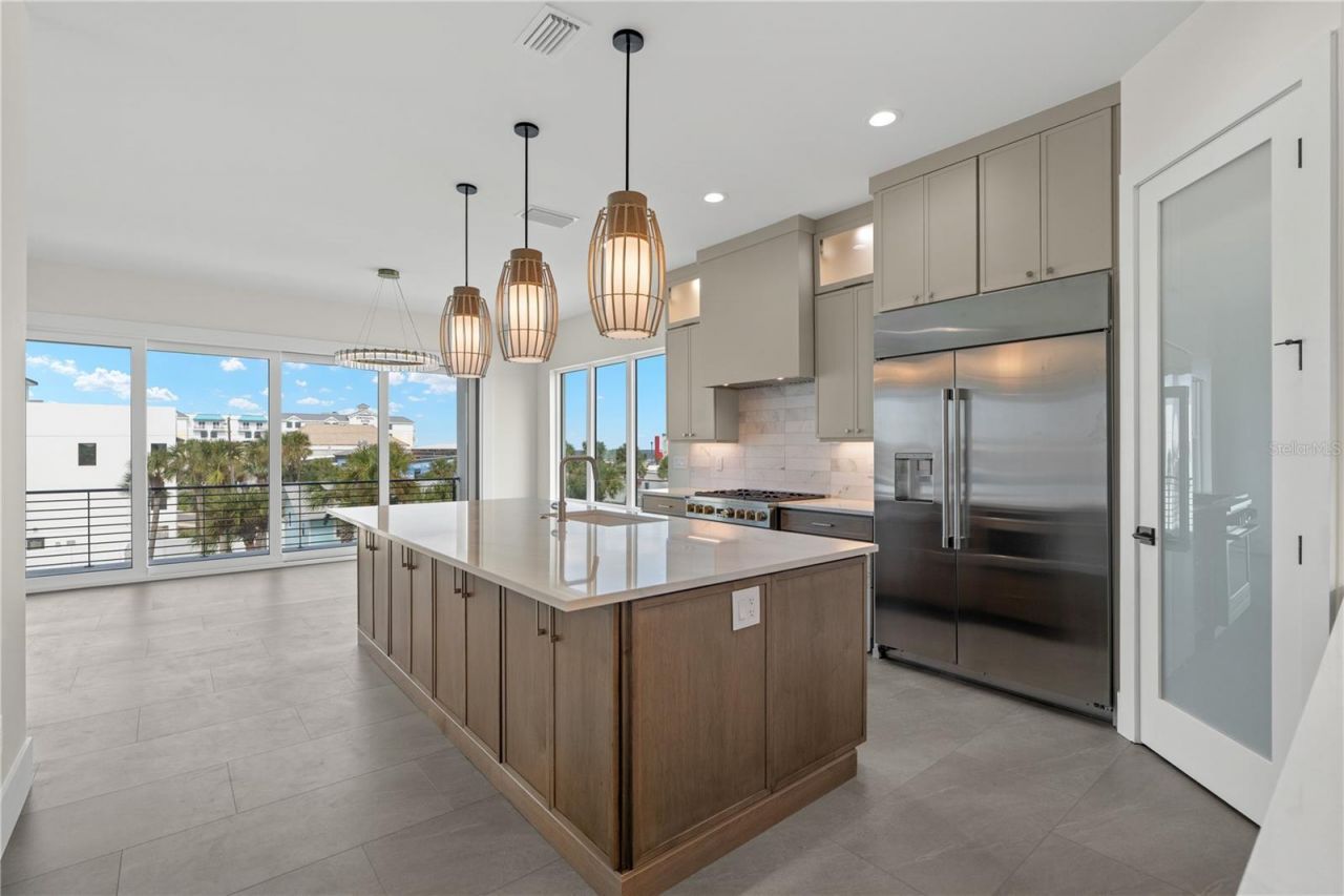 427 Columbus Avenue, New Smyrna Beach, FL 32169 Photo