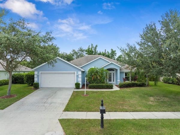 483 S Key Lime Square SW, Vero Beach, FL 32968