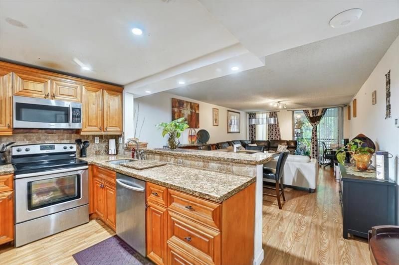 7950 W Mcnab Road, Unit 302, Tamarac, FL 33321 Photo