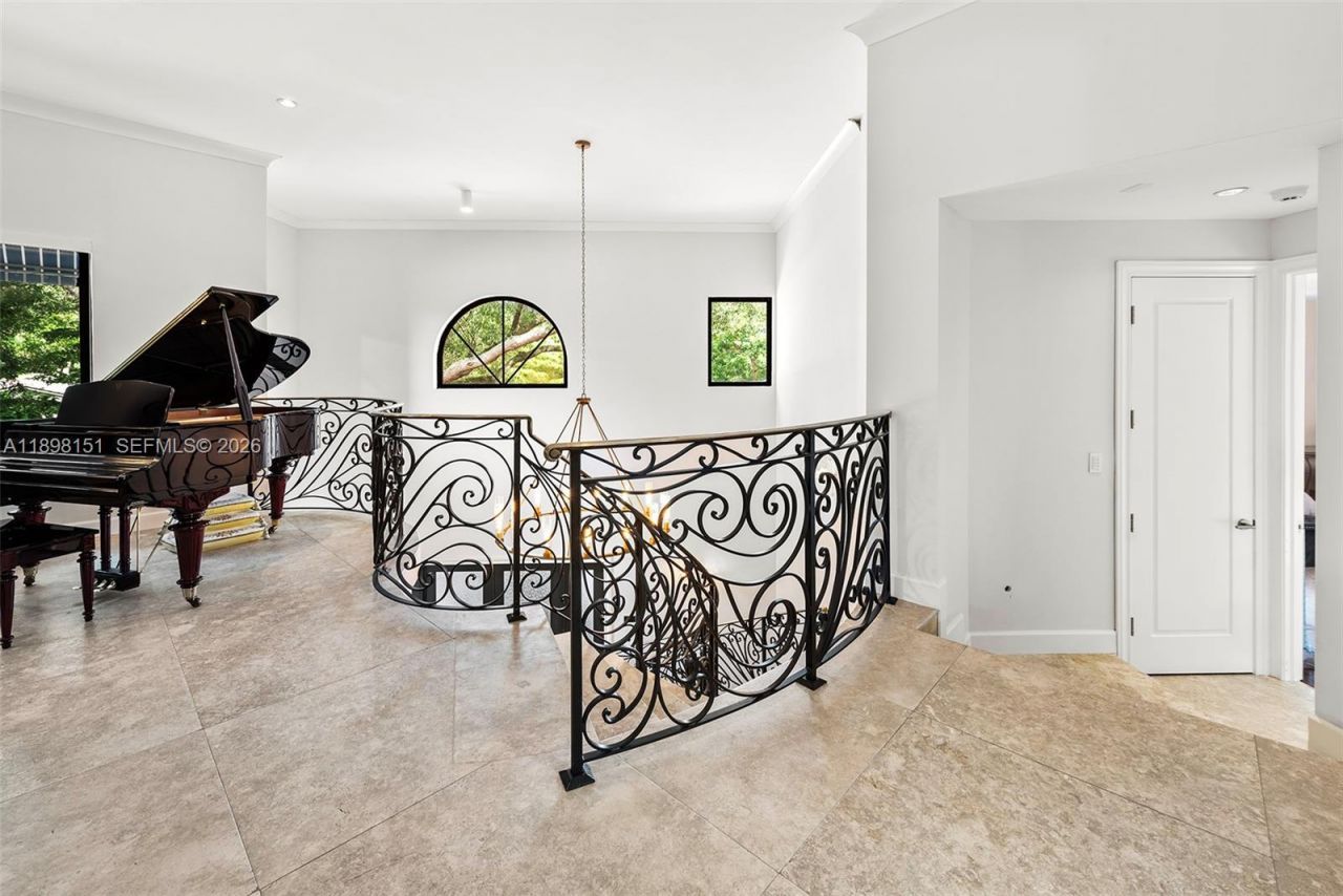 6700 Granada Blvd, Coral Gables, FL 33146 Photo