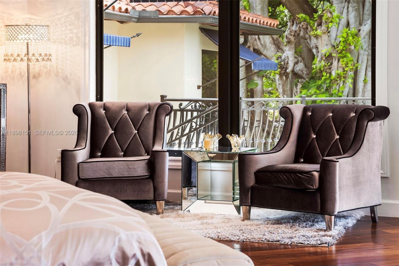 6700 Granada Blvd, Coral Gables, FL 33146 Photo