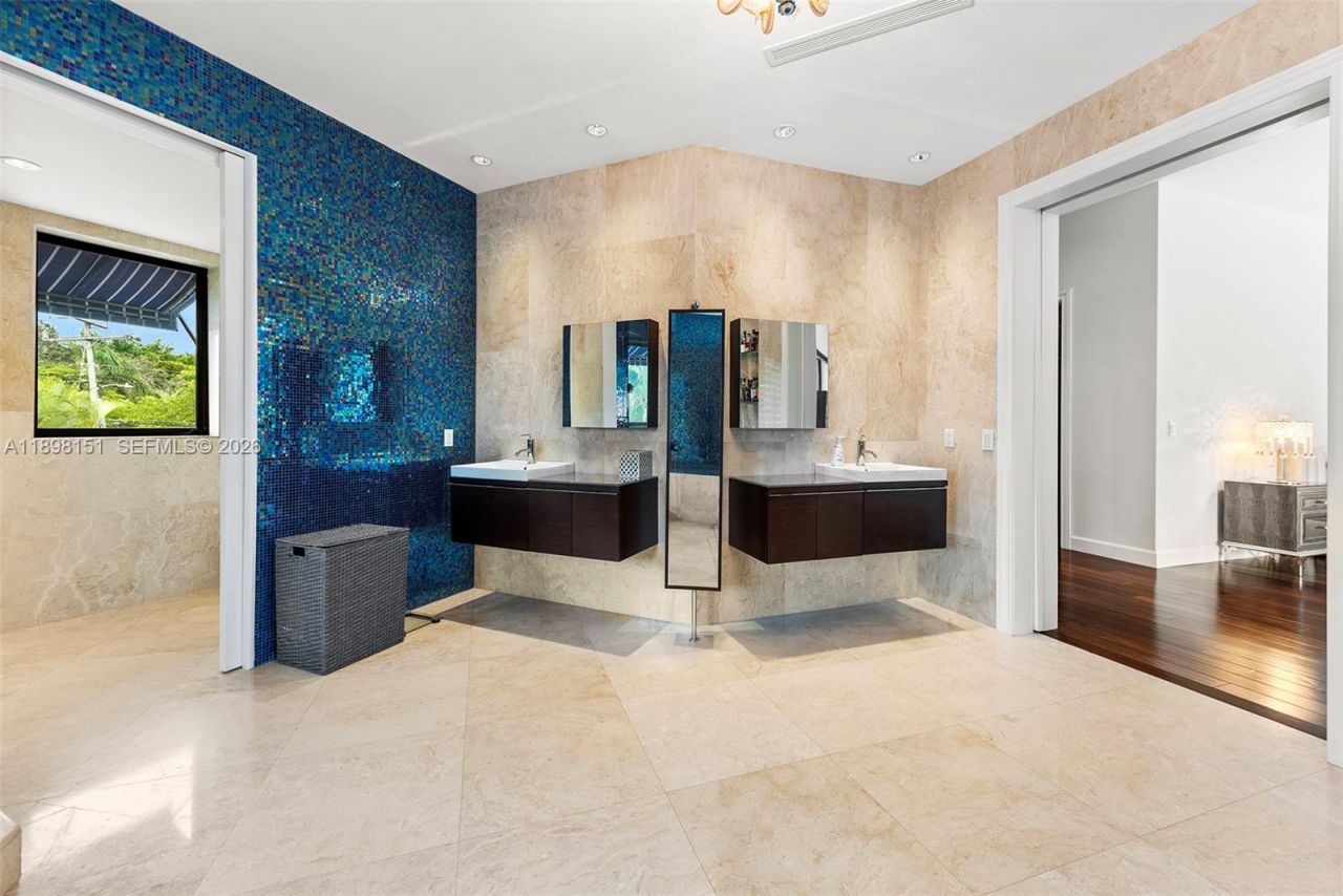 6700 Granada Blvd, Coral Gables, FL 33146 Photo