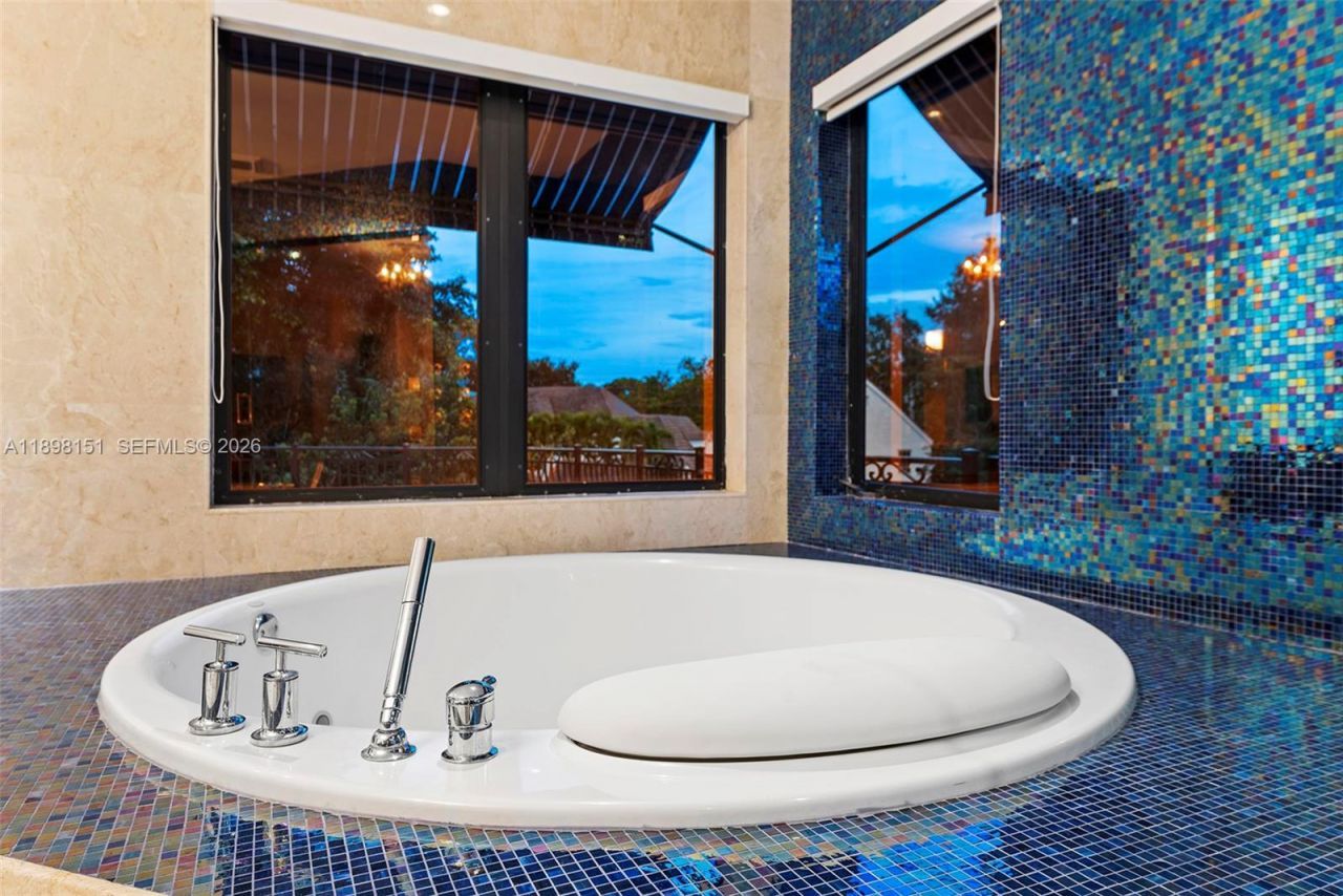 6700 Granada Blvd, Coral Gables, FL 33146 Photo