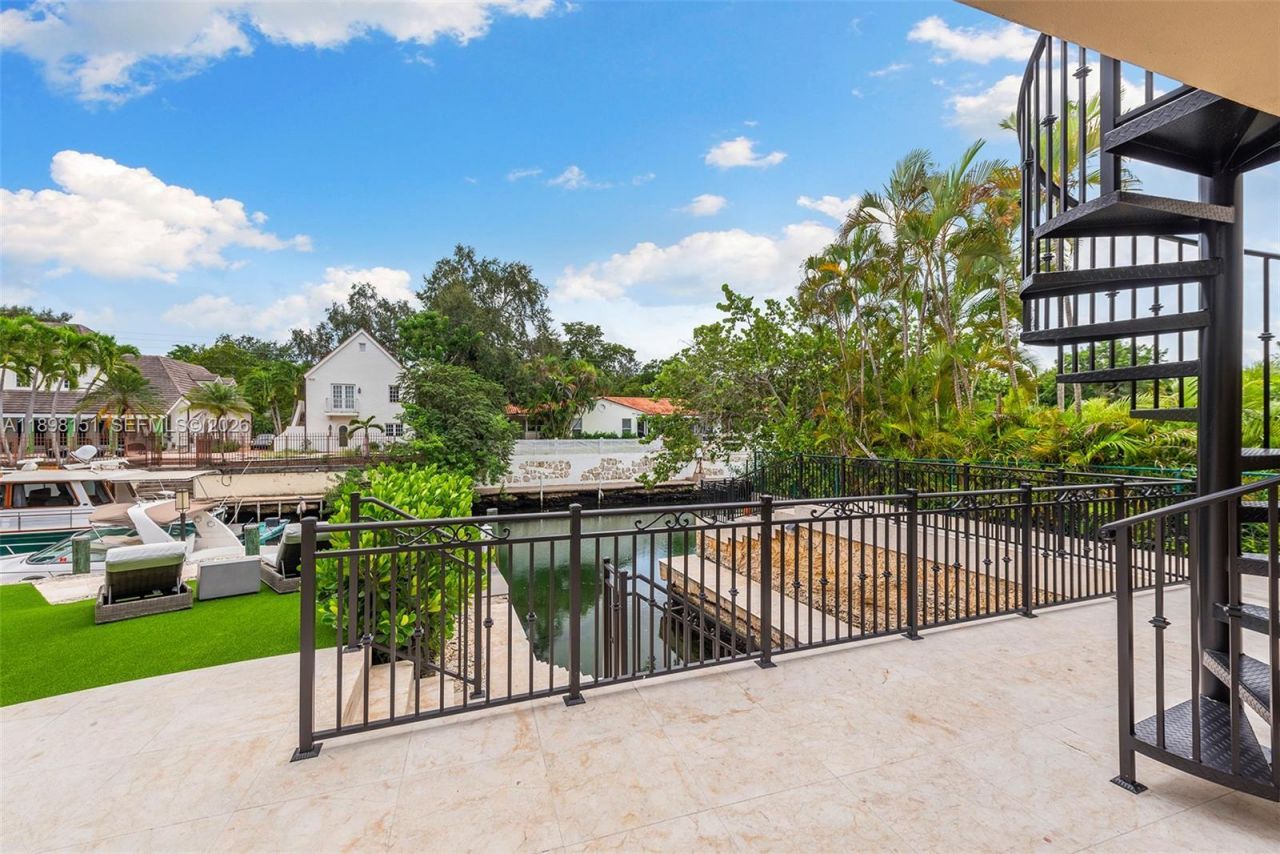 6700 Granada Blvd, Coral Gables, FL 33146 Photo