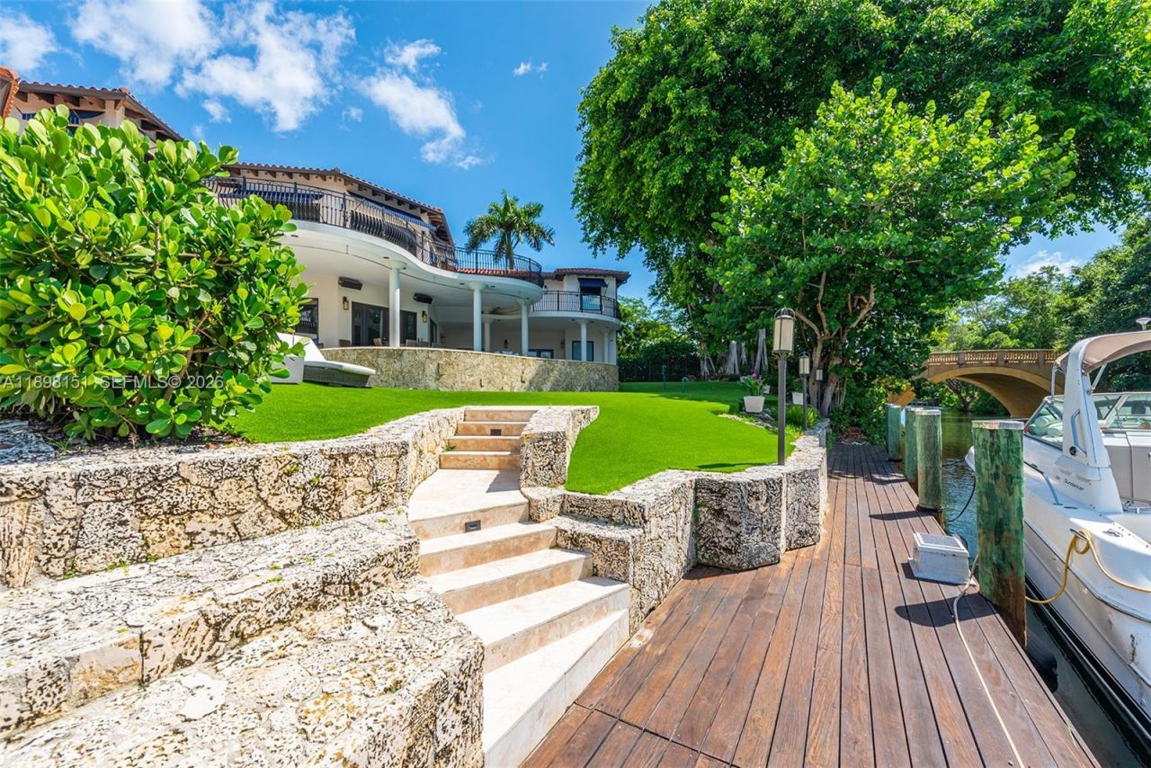 6700 Granada Blvd, Coral Gables, FL 33146 Photo