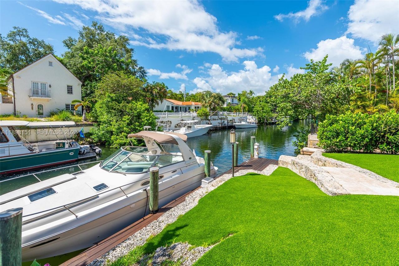 6700 Granada Blvd, Coral Gables, FL 33146 Photo