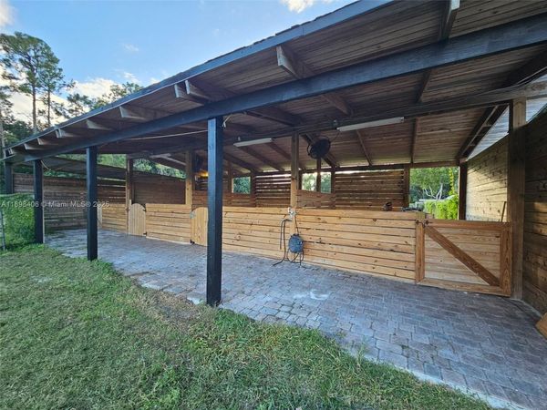 15696 Ferris Pl, Loxahatchee, FL 33470