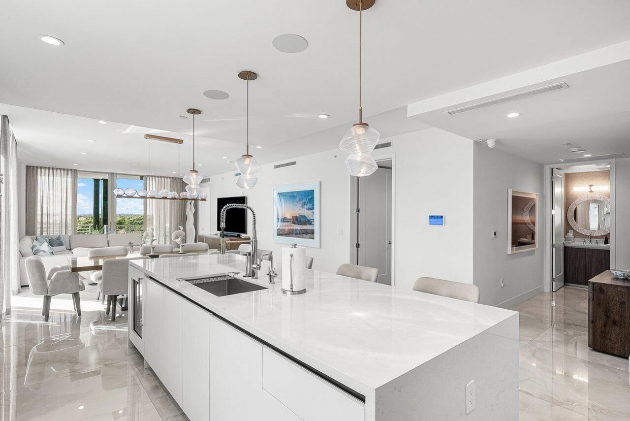 475 E Royal Palm Road, Unit 805, Boca Raton, FL 33432 Photo