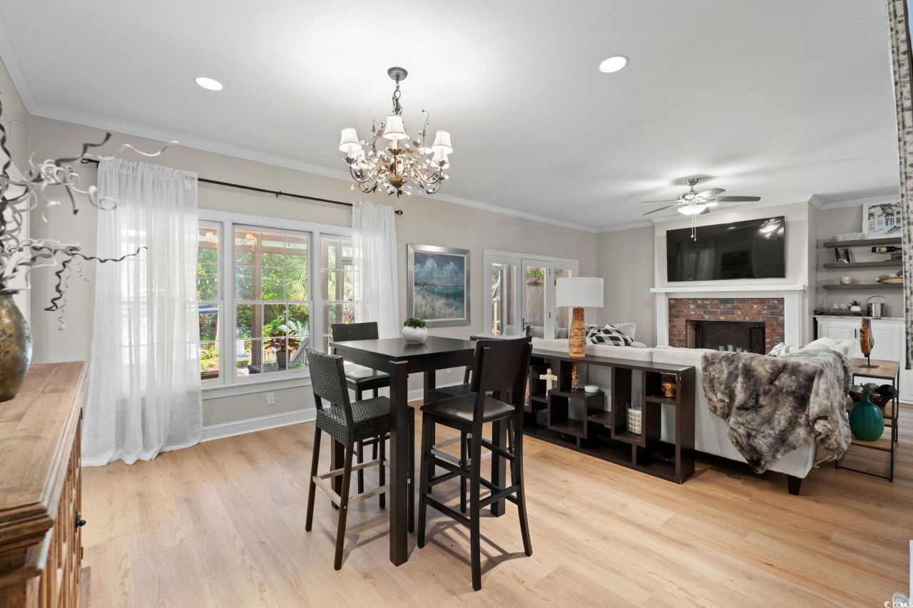 1058 Doral Dr. Photo 14