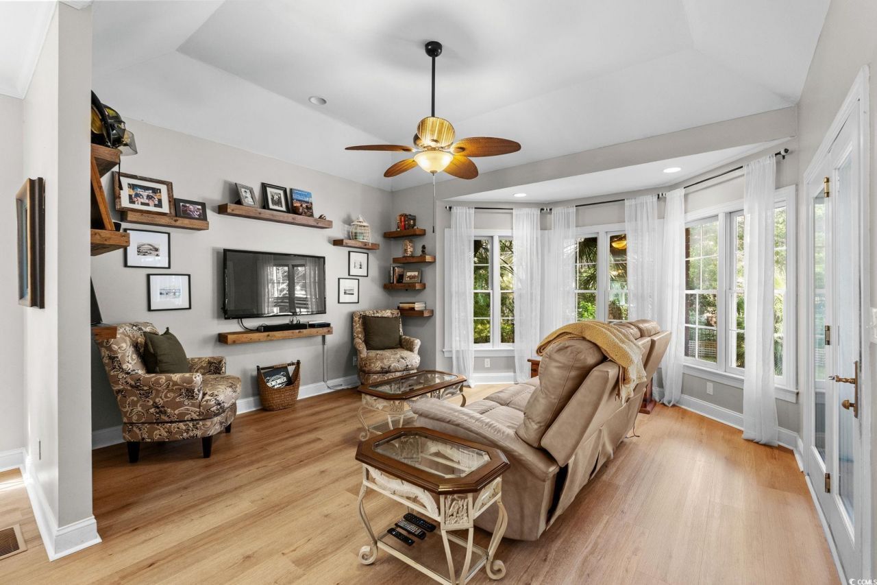 1058 Doral Dr. Photo 17