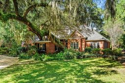 1058 Doral Dr. photo 4