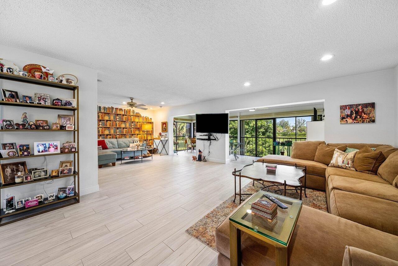 7920 Eastlake Drive, Unit 19-b, Boca Raton, FL 33433 Photo