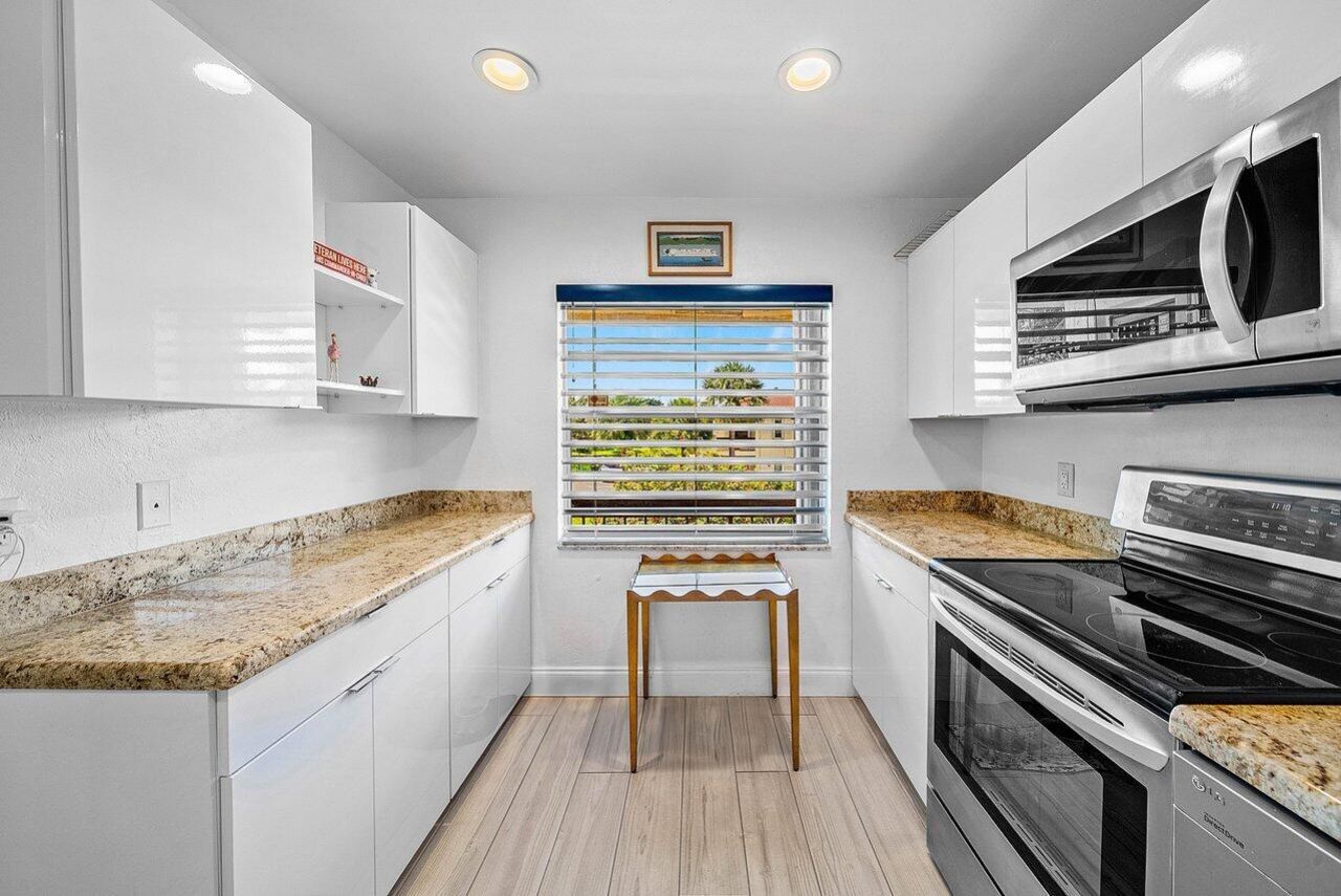 7920 Eastlake Drive, Unit 19-b, Boca Raton, FL 33433 Photo