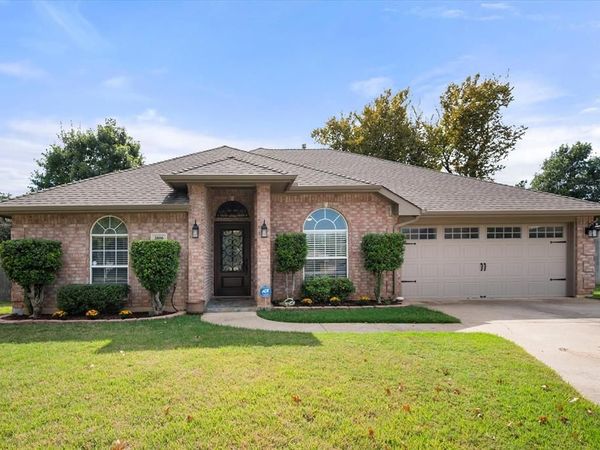 3806 Ivywood Court, Arlington, TX 76016