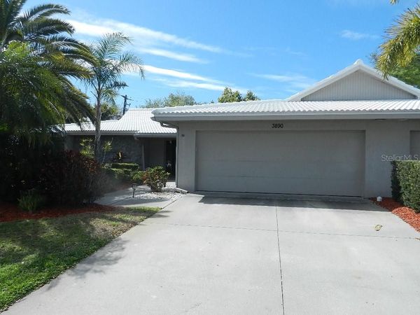 3890 WILSHIRE CIRCLE, Unit 27, SARASOTA, FL 34238
