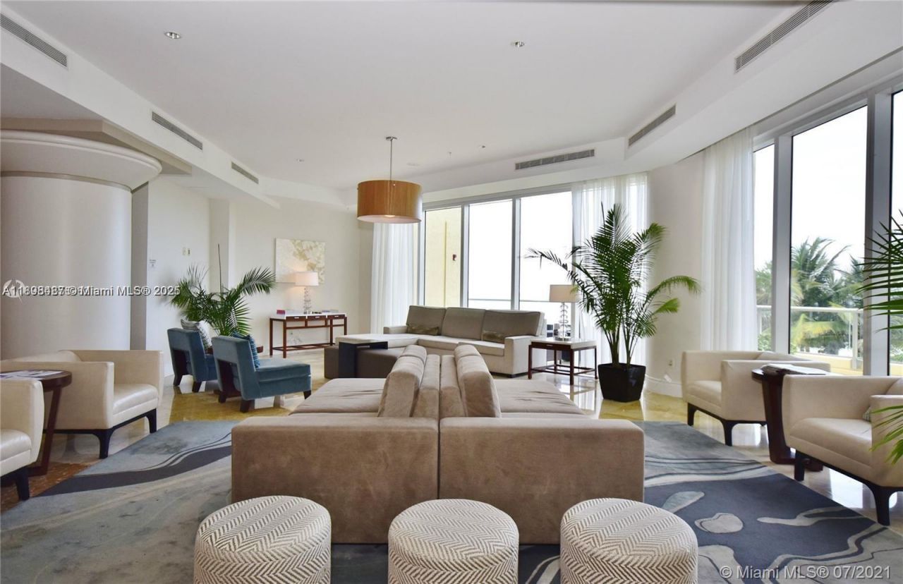 17375 Collins Ave, Unit 2002, Sunny Isles Beach, FL 33160 Photo