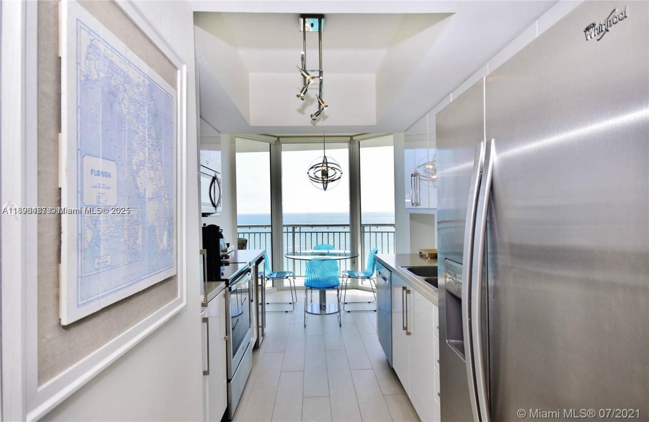 17375 Collins Ave, Unit 2002, Sunny Isles Beach, FL 33160 Photo