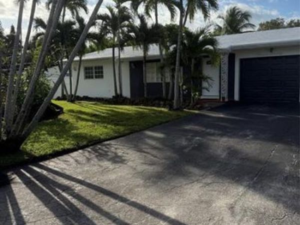 1370 SW 32nd St, Fort Lauderdale, FL 33315