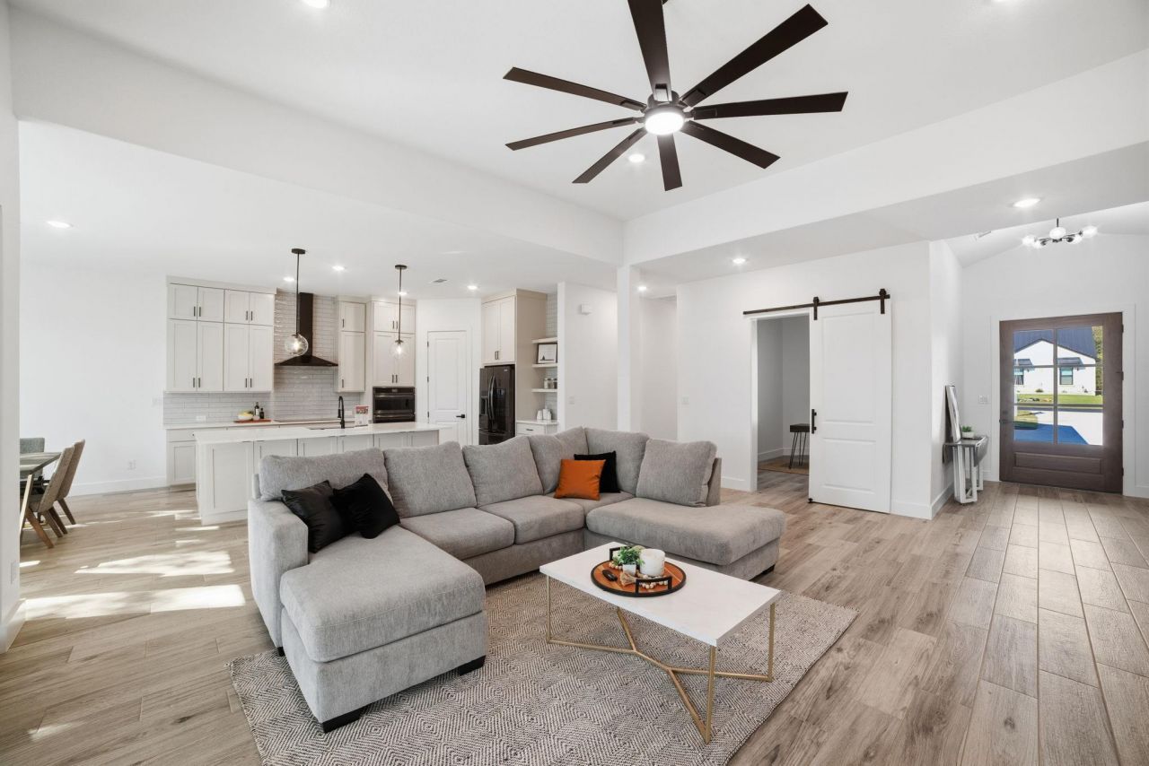 226 Sunday Dr, Burnet, TX 78611 Main Photo