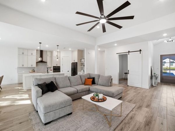 226 Sunday DR, Burnet, TX 78611