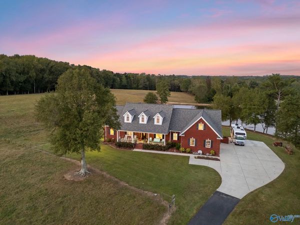 853 Ellis Road, Boaz, AL 35957